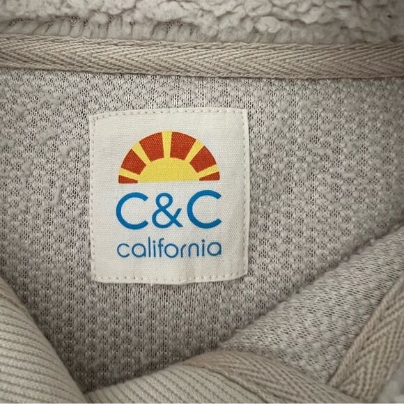 C&C California Sweater Top Womens Medium Ivory Faux Fur Fleece 1/4 Snap Relaxed - Picture 9 of 13